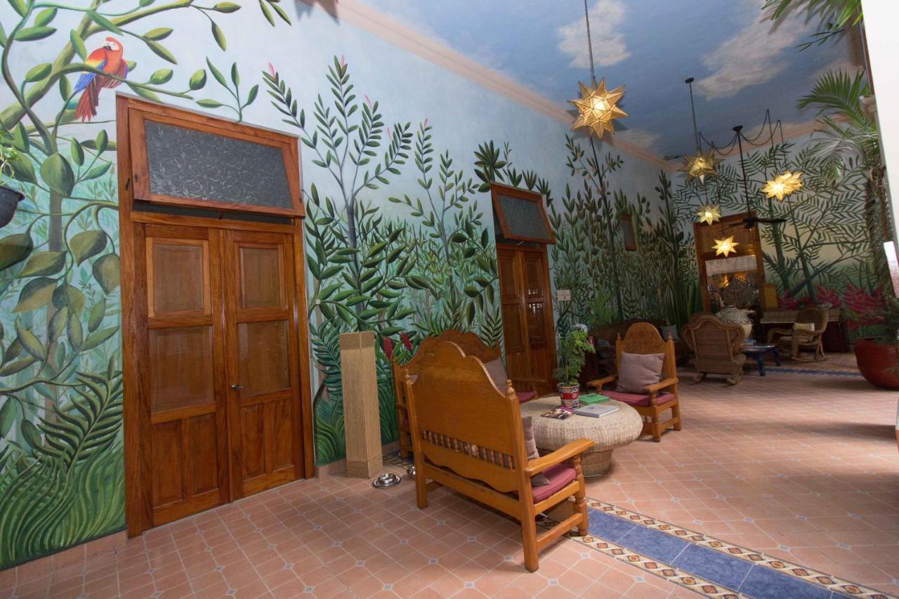 Hotel Boutique Casa San Angel (Adults Only) Merida Bagian luar foto