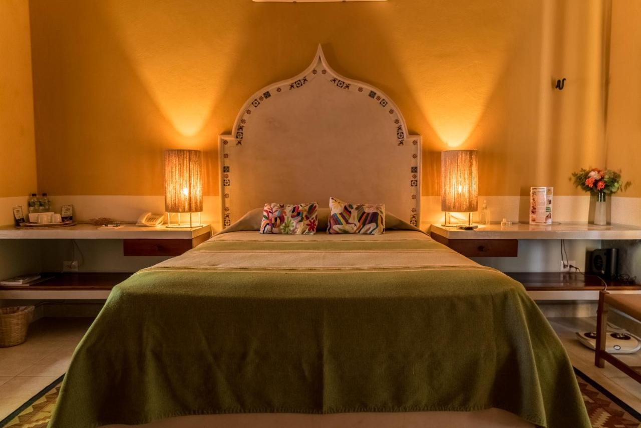 Hotel Boutique Casa San Angel (Adults Only) Merida Bagian luar foto