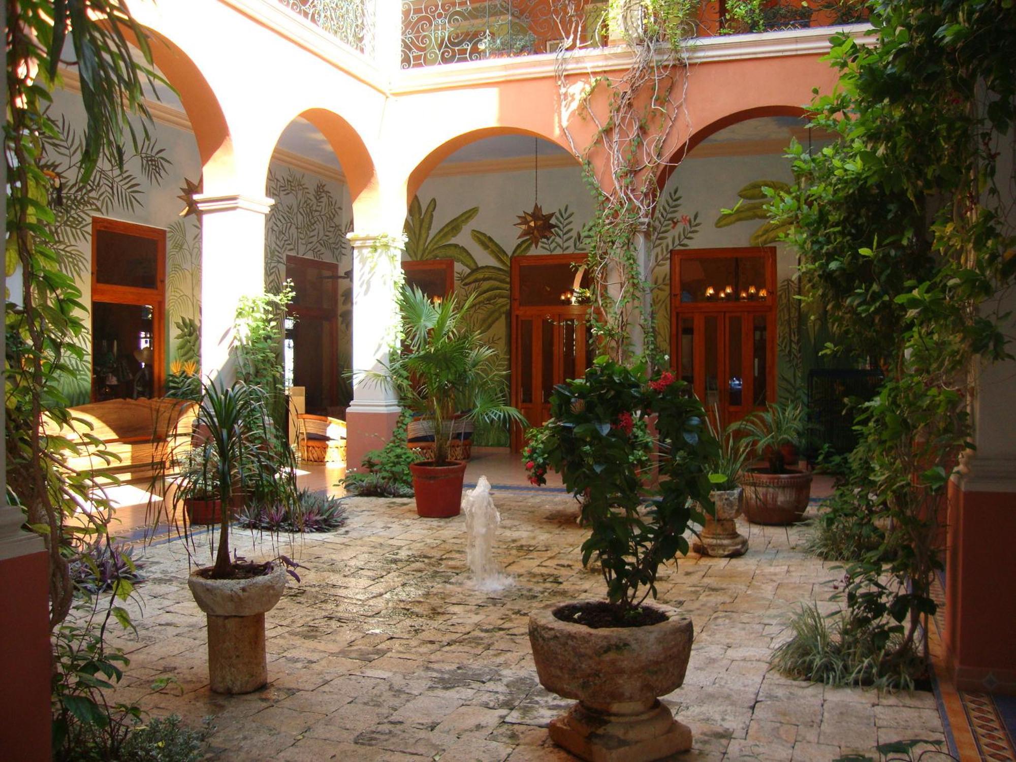 Hotel Boutique Casa San Angel (Adults Only) Merida Bagian luar foto