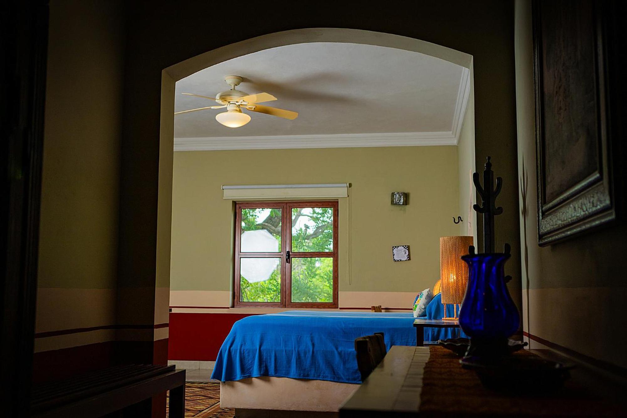 Hotel Boutique Casa San Angel (Adults Only) Merida Bagian luar foto