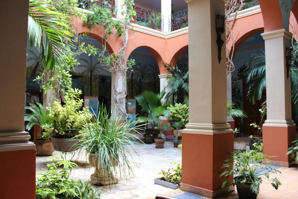 Hotel Boutique Casa San Angel (Adults Only) Merida Bagian luar foto